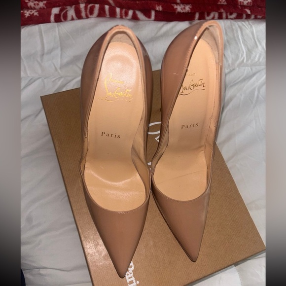 Christian Louboutin So Kate Pumps - Picture 5 of 12